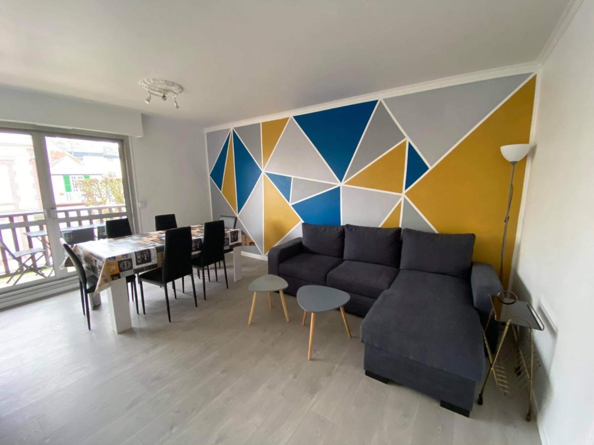 Cabourg Centre, Appartement Pour 4 Personnes A 100M De La Mer Exterior photo